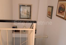 Krnjevo - prodaja stana, 90,95m2, 4 kat, pogled na more!, Rijeka, شقة