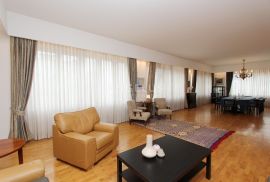 Zagreb, centar - stan za najam, 150 m2, Donji Grad, Apartamento