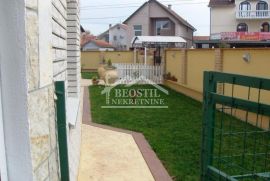 Zemun - Altina - 750m2 ID#18709, Zemun, Ev