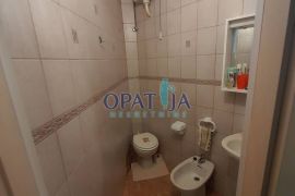 Opatija stan prizemlje 2S+DB, 83 m2 s pogledom na more, Opatija, Flat