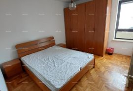 Stan Trosoban stan u Puli na vrḫunskoj lokaciji. Lift u objektu., Pula, Apartamento