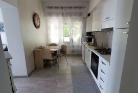 OPATIJA STAN 2.RED OD MORA - 97m2 !!, Opatija, شقة