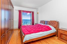 CRIKVENICA - ETAŽA SA PANORAMSKIM POGLEDOM, Crikvenica, Apartamento