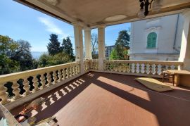 OPATIJA STAN U  CENTRU S PREDIVNOM TERASOM, Opatija, Appartment