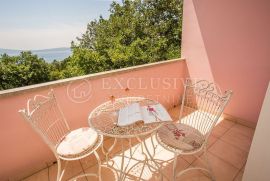 CRIKVENICA - VRHUNSKA APARTMANSKA KUĆA NADOMAK MORA, Crikvenica, Ev