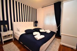 CRIKVENICA - VRHUNSKA APARTMANSKA KUĆA NADOMAK MORA, Crikvenica, بيت