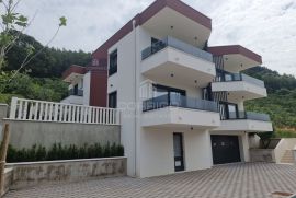 Promajna, luksuzan stan u  urbanoj vili, 67 m2, Baška Voda, Appartamento
