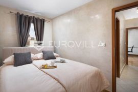 Istra, Pula, najam prekrasnog stana s dvije spavaće sobe u centru grada, Pula, Appartamento