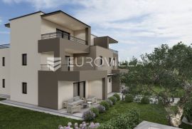 Istra, Tar-Vabriga, dvosoban stan u prizemlju s vrtom NKP 73,70 m2, Tar-Vabriga, Apartamento