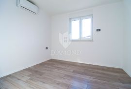 Poreč, okolica, dvosoban stan na drugom katu!, Poreč, Apartamento