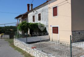 Istra, okolica Barbana, kamena kuća za adaptaciju,, Barban, Haus