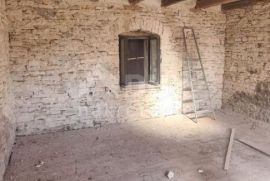 ISTRA, KANFANAR - Kamena kuća pripremljena za adaptaciju, Kanfanar, House