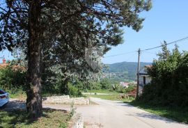 Pazin, kuća s prostranom okućnicom na mirnoj lokaciji., Pazin, Ev