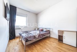 Zagreb, Sesvete, Novi Jelkovec, prekrasan trosoban stan NKP 79 m2, Zagreb, Wohnung