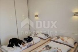 ISTRA, NOVIGRAD - Prostrani stan u prizemlju sa okućnicom, POGLED NA MORE, Novigrad, Apartamento