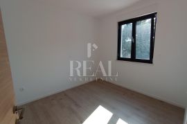 Pomer stan 85m2, 2ss+db, veća terasa , dva parkirna mjesta !, Medulin, Appartment