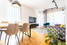 Zadar, Višnjik, moderan trosoban stan na izvrsnoj lokaciji, NKP 92,94 m2, Zadar, Wohnung