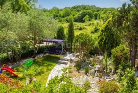 OTOK KRK, VRBNIK (okolica) - Kuća s bazenom i jacuzzijem, Vrbnik, بيت