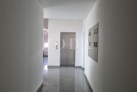 Crikvenica, stan 40m2 u zgradi sa liftom, Crikvenica, Διαμέρισμα