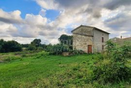 ISTRA, PULA, OKOLICA - Građevinsko zemljište sa legaliziranim objektom, Marčana, Γη