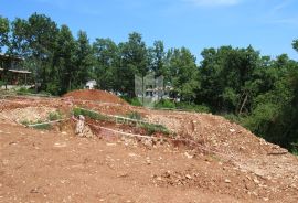 Zemljište s projektom i građevinskom dozvolom, Labin, Land