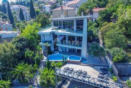 OPATIJA, CENTAR - impresivna moderna vila s bazenom u centru Opatije, nekoliko koraka od Lungomare, Opatija, Casa