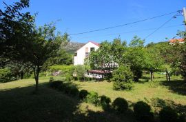 BRIBIR,VINODOLSKA OPĆINA - Kuća sa 4 stana i velikom okućnicom, Vinodolska Općina, Σπίτι