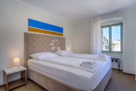 LOŠINJ, HOTEL NA ZAVIDNOJ RAZINI I SAVRŠENOJ LOKACIJI, Mali Lošinj, Propiedad comercial