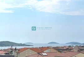 VODICE, novo, moderna kuća, krovna terasa, pogled na more, S2, Vodice, Ev