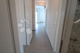 SUKOŠAN - PENTHOUSE S5 2. KAT S POGLEDOM NA MORE, 100M OD MORA, Sukošan, Appartement