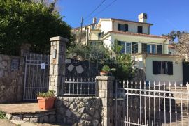 Cres - prekrasna vila u mjestu Valun, Cres, بيت