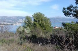 GRAĐEVNO ZEMLJIŠTE S POGLEDOM NA MORE, Trogir, Land