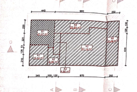 PRODAJA, KUĆA, KAŠTEL, BUJE 194 M2, Buje, Famiglia