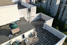 Novi Beograd, trosoban stan 81m2 plus terasa, uknjižen, Novi Beograd, Appartment