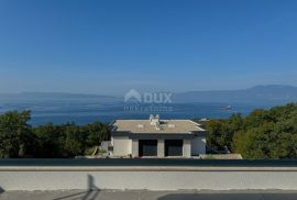 RIJEKA, KOSTRENA – ekskluzivna duplex vila s bazenom i garažom te panoramskim pogledom na more, Kostrena, Maison