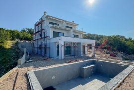 RIJEKA, KOSTRENA – ekskluzivna duplex vila s bazenom i garažom te panoramskim pogledom na more, Kostrena, Ev