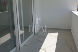 RAB-KVALITETNA NOVOGRADNJA, 1S+DB, 48 m2, PARKING, Rab, Kвартира