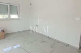 RAB-1S+DB OD 51,5 m2, PARKING, SPREMIŠTE, BLIZINA CENTRA, Rab, Appartement