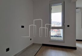 Trosoban stan Otoka novogradnja, Sarajevo Novi Grad, Flat