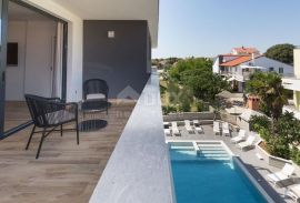 ZADAR, PLOVANIJA - Hotel s 4 zvjezdice i uhodanim turističkim poslovanjem, Zadar, Gewerbeimmobilie