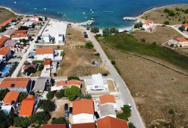 OTOK VIR -  Moderna vila sa bazenom 100m od mora, Vir, Famiglia