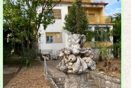 Crikvenica, kuća drugi red od mora, Crikvenica, Casa