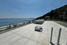 OPATIJA, penthouse s pogledom na more i krovnom terasom s bazenom (S3), Opatija, Daire