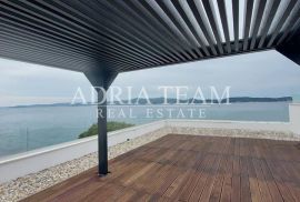 APARTMANI S POGLEDOM NA MORE. 150 m OD MORA, ZADAR - DIKLO, Zadar, Appartement