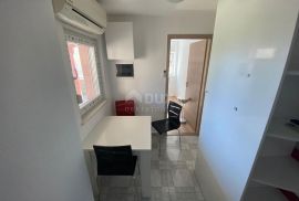 RIJEKA, BULEVARD - 3S+DB stan za investiciju s pogledom na more, Rijeka, Stan