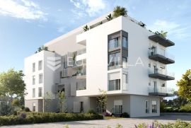 Split, Meje, odličan trosoban stan s loggiom i balkonom NKP 87, 40 m2, Split, Διαμέρισμα