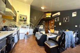 Umag-okolica, stan na TOP lokaciji 200 m od mora, Umag, Apartamento