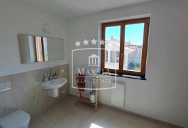 Poljana - PRVI RED DO MORA villa 360m2, teren 1442m2! 1500000€, Preko, بيت