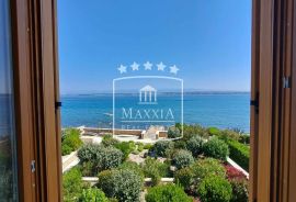 Poljana - PRVI RED DO MORA villa 360m2, teren 1442m2! 1500000€, Preko, بيت