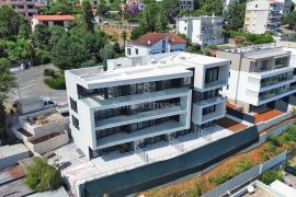 OPATIJA, stan 2S+DB s pogledom na more i garažom, Opatija, شقة